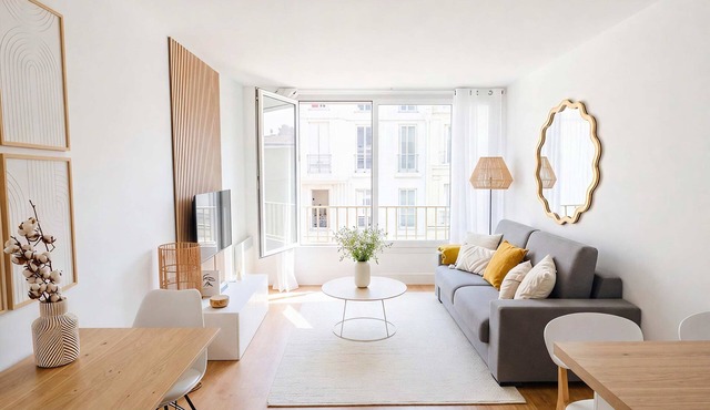 St Honore, Champs Elysees AC by Melvane