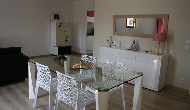 Stay 2 weeks in August ! Villa in peace, close to the sea and the village.