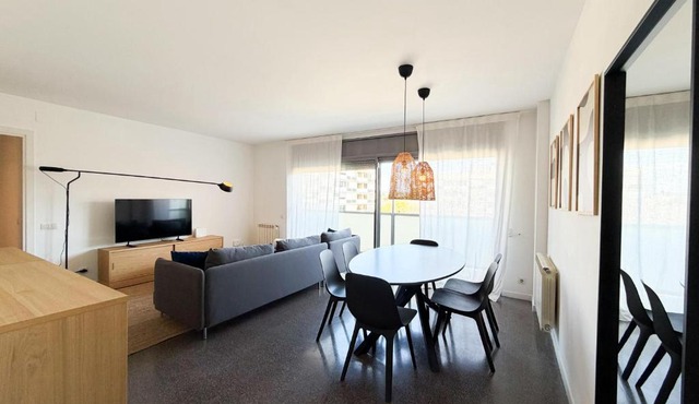 StayVNG Bright & Modern 2BR 322 l Centre Vilanova