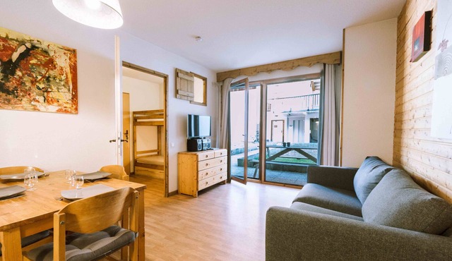 Studio 2/4personnes spa compris résidence orelle