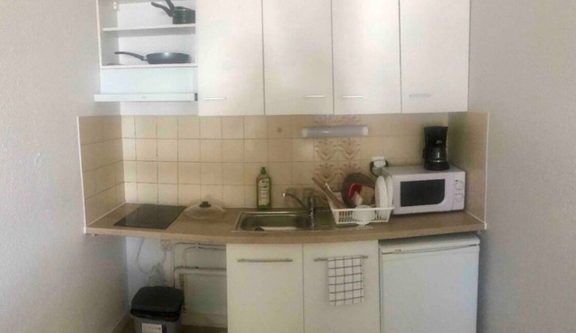 Studio 27m2 with parking and near tram Line 3
