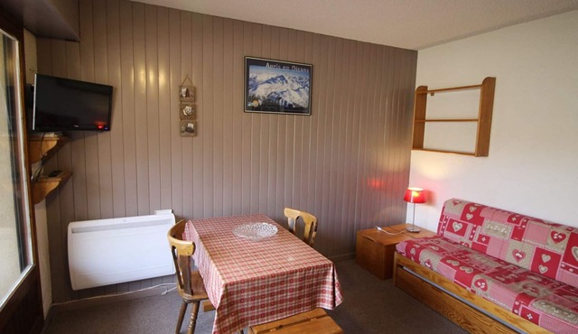 Studio cabin 3 beds at the foot of the slopes in Auris en Oisans