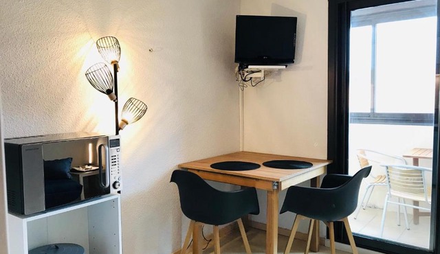 Studio Cabine à 400m Plage avec Piscine, Parking Privé, Proche Commerces à Argelès-sur-Mer - FR-1-776-16