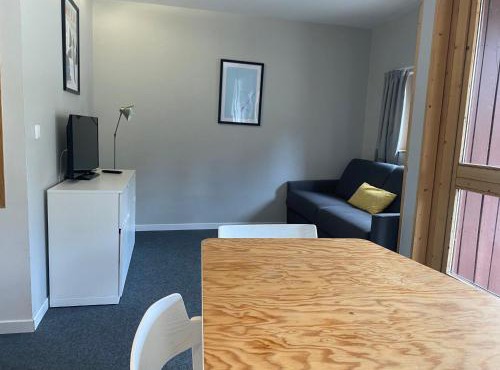 Studio cabine rénové calme avec balcon et wifi, parking inclus - FR-1-346-345
