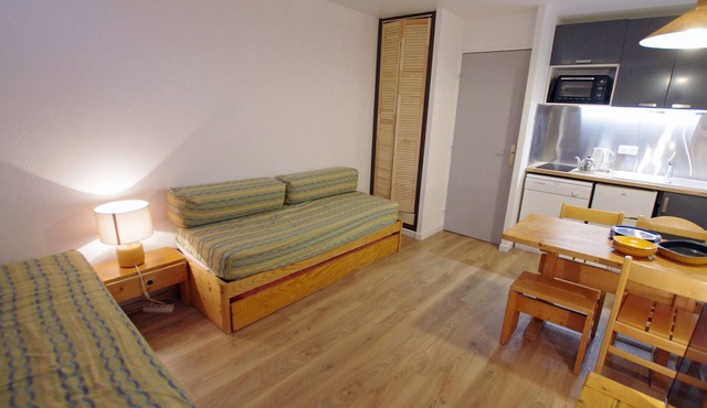 Studio CLASSIC 4 pers, south balcony, heart of Tignes Le Lavachet