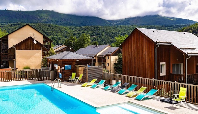 Studio for 4 near Pyrenees Ski Slopes
