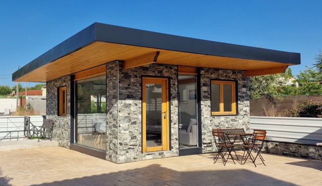 Studio Modern Swimming Pool Barbecue Couples Friends Gym Sauna