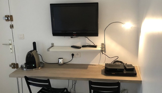Studio paris 1 center min 1 month lease mobility max 10 months