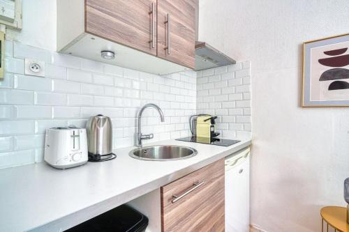 Studio proche Alesia - Thibaud -III