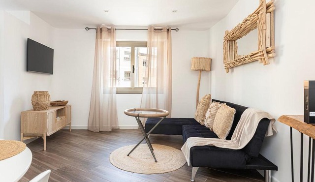 Stylish&bright Close To Subway