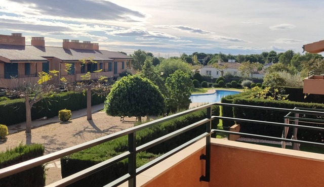 Stylish Family-Friendly Apartment with Pool Near the Beach in L'Ametlla de Mar
