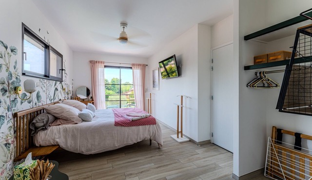 Suite Papillons Guest Room – Saltwater Pool, Terrace & Shared Garden