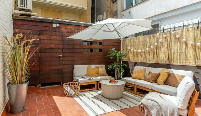 Sunny Stylish Terrace next to Paseo de Gracia