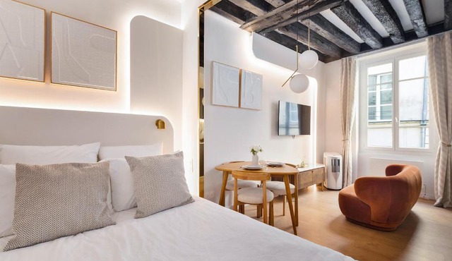 SUPER CENTRAL - Montorgueil - Designer Studio