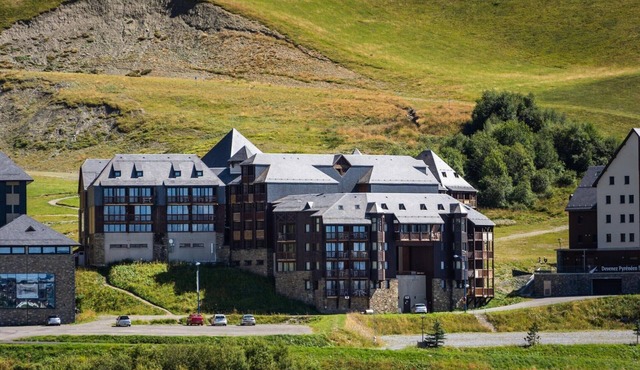 Superior 2-Bedroom Stay for 6