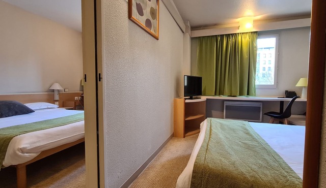 Sweet Home Hotel