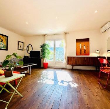 T2 cosy avec jardin privé et terrasses au calme