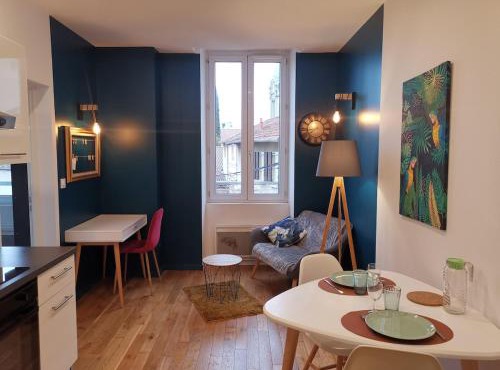 T2- Idéalement situé, pour votre séjour à Valence!