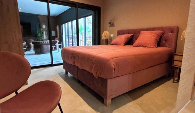 The Colonial House, a Luxury Suite