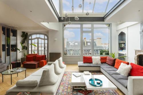 The Contemporary Atrium
