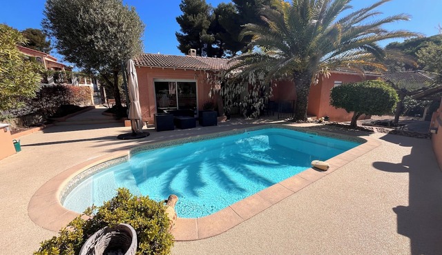 The Provençal Villa – Swimming Pool Garden Air Conditioning