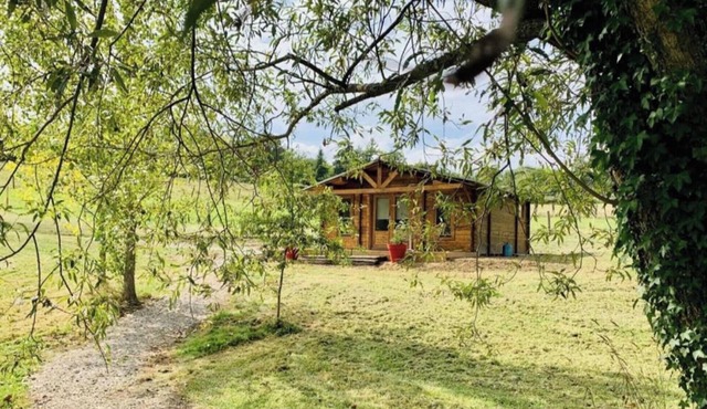 The Unusual Getaway Nature Chalet & Hot Tub