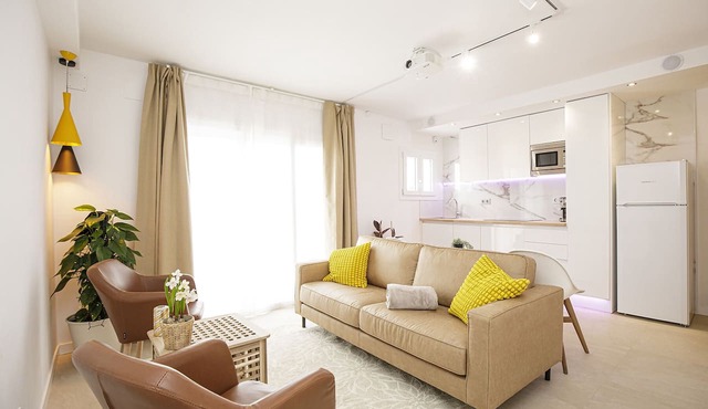 Three bedroom apartment in Girona