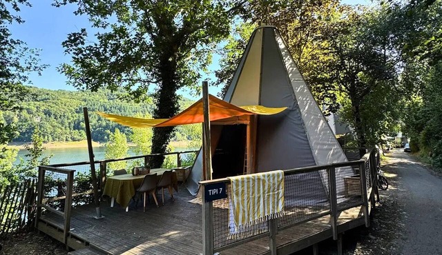Tipi home 34m² (3 bedrooms) without sanitary facilities sleeps 5