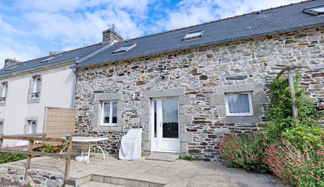 Ty izella – 500m from the sea