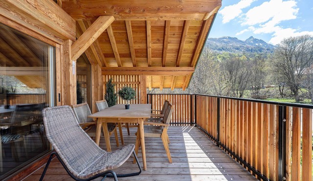 Ultima Lodge Chalet Valloire – Luxury Retreat Near Ski Lifts and Trails
