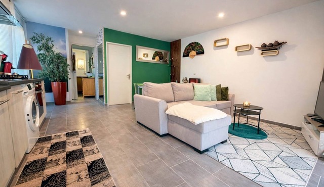 ☀️ Une Étape au Soleil - Cosy apartment with swimming pool near Montélimar