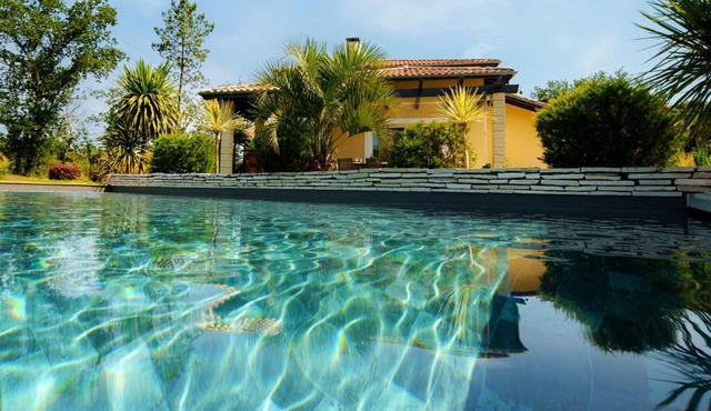 Villa 5 étoiles avec piscine chauffée, 4 ch. avec SDB privées et BBQ - Jusqu'à 12 pers. - FR-1-877-49