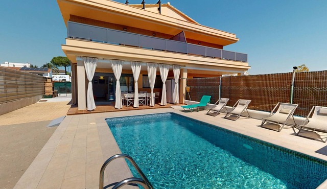 VILLA ARENAL
