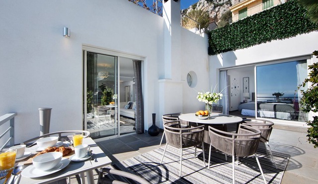 Villa Bosphore 4 Bed luxurious exceptional sea view infinity pool private gated