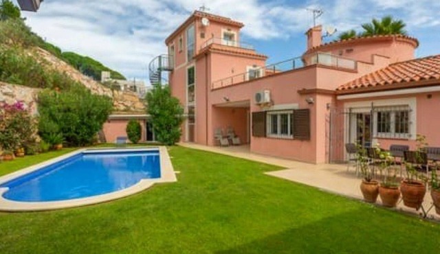 Villa de Luxe à Begur Vue Mer with Sea View, Wi-Fi and Air Conditioning