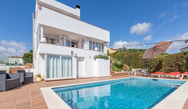 Villa in Blanes with Pool and Beach Views