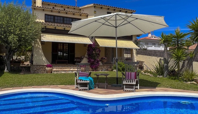 Villa Paradís - Piscina, Barbacoa, Sala de juegos, Aire Acondicionado