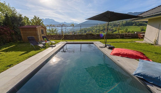 Villa Prestige - Maison avec piscine et vue unique sur les montagnes