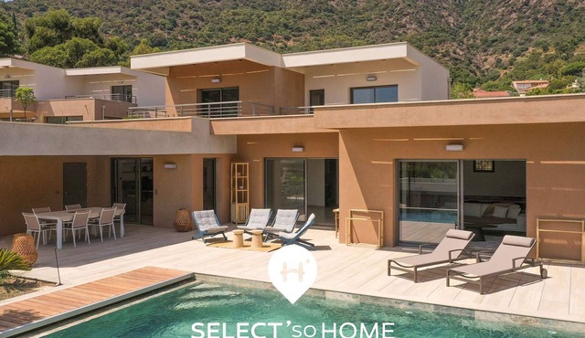 Villa with private pool and pets allowed - 10 guests