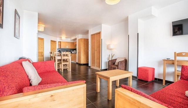 Wifi, 3rd floor, balcony, tv, ski locker, 80m², Tignes