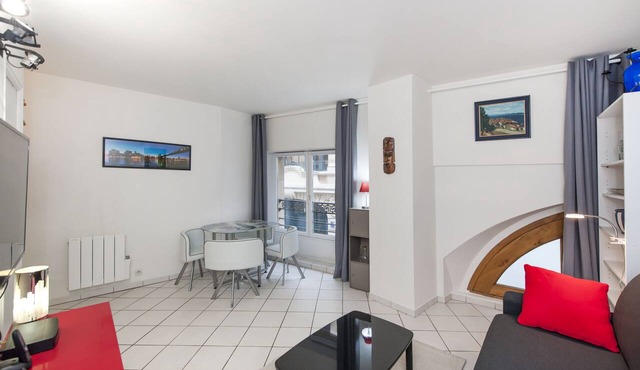 x - Charming studio in the Halles, near the Louvre, insurance included