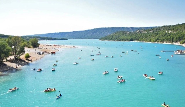 ZEcamping 3 étoiles animations piscine à 2 km du lac de Sainte Croix