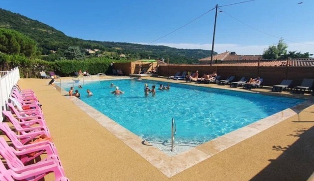 ZEcamping 3 étoiles pataugeoire dog friendly club enfant chalet BBQ clim 25m2