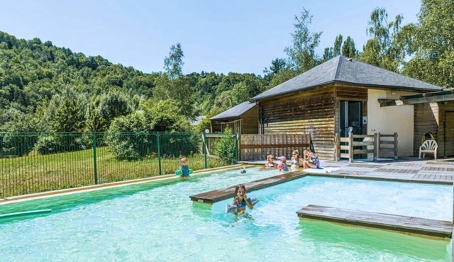 ZEcamping piscine chauffée chalet TV LV BBQ 31m2 4 pers