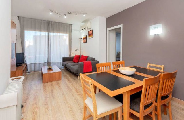 90 m² Apartment ∙ 4 bedrooms ∙ 6 guests