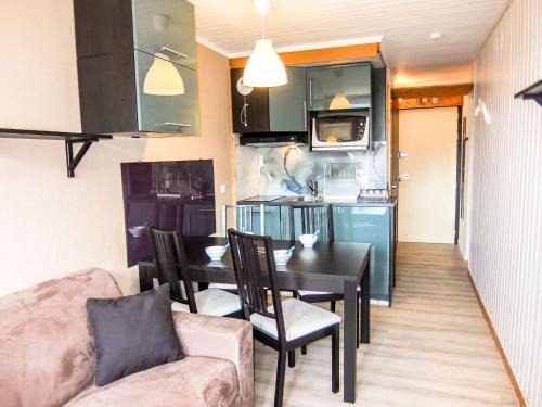 Apartment Villaret 604 by Interhome