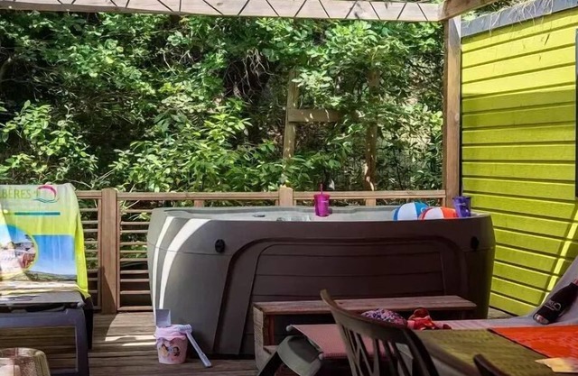 Camping Des Albères People 