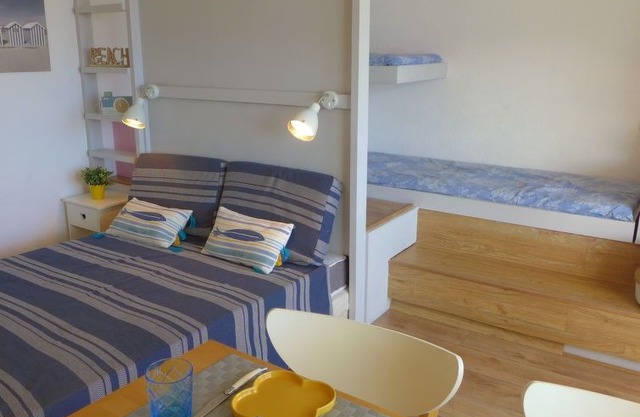 Canet-en-Roussillon Apartment, Sleeps 4 with Pool and WiFi