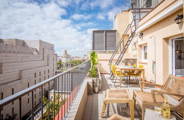 Central penthouse with terrace Placa Catalunya III