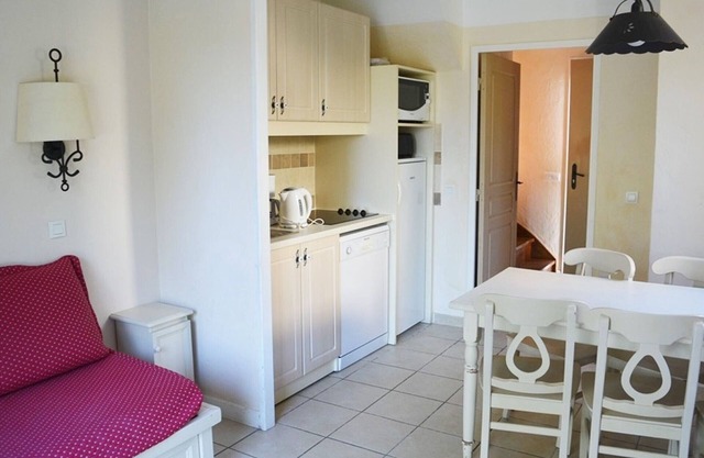 Duplex 3 Rooms 6 Guests with Terrace and Parking in Grospierres